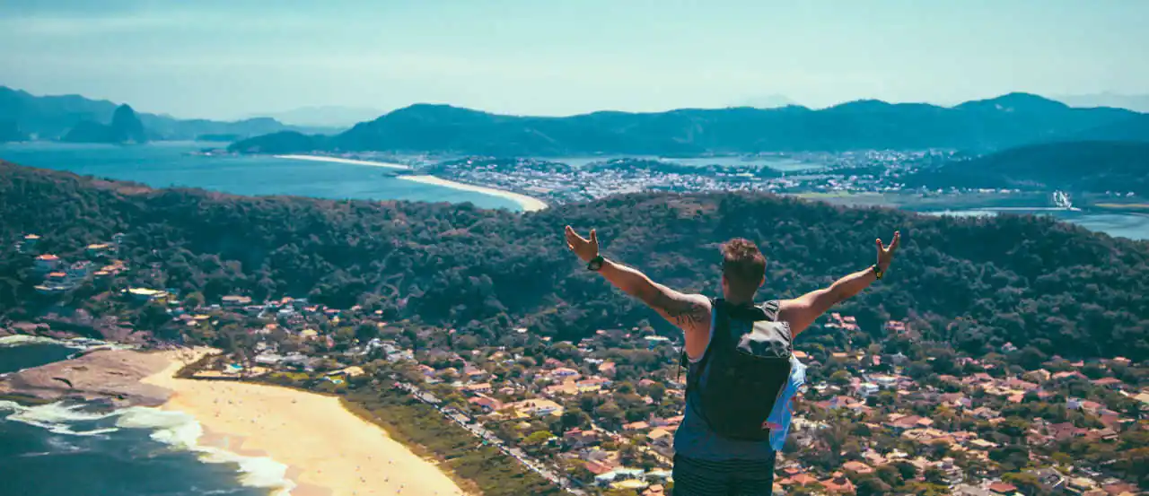 How to create a travel blog